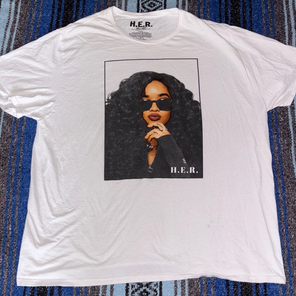 H.E.R. Concert Tee Shirt - Picture 1 of 11